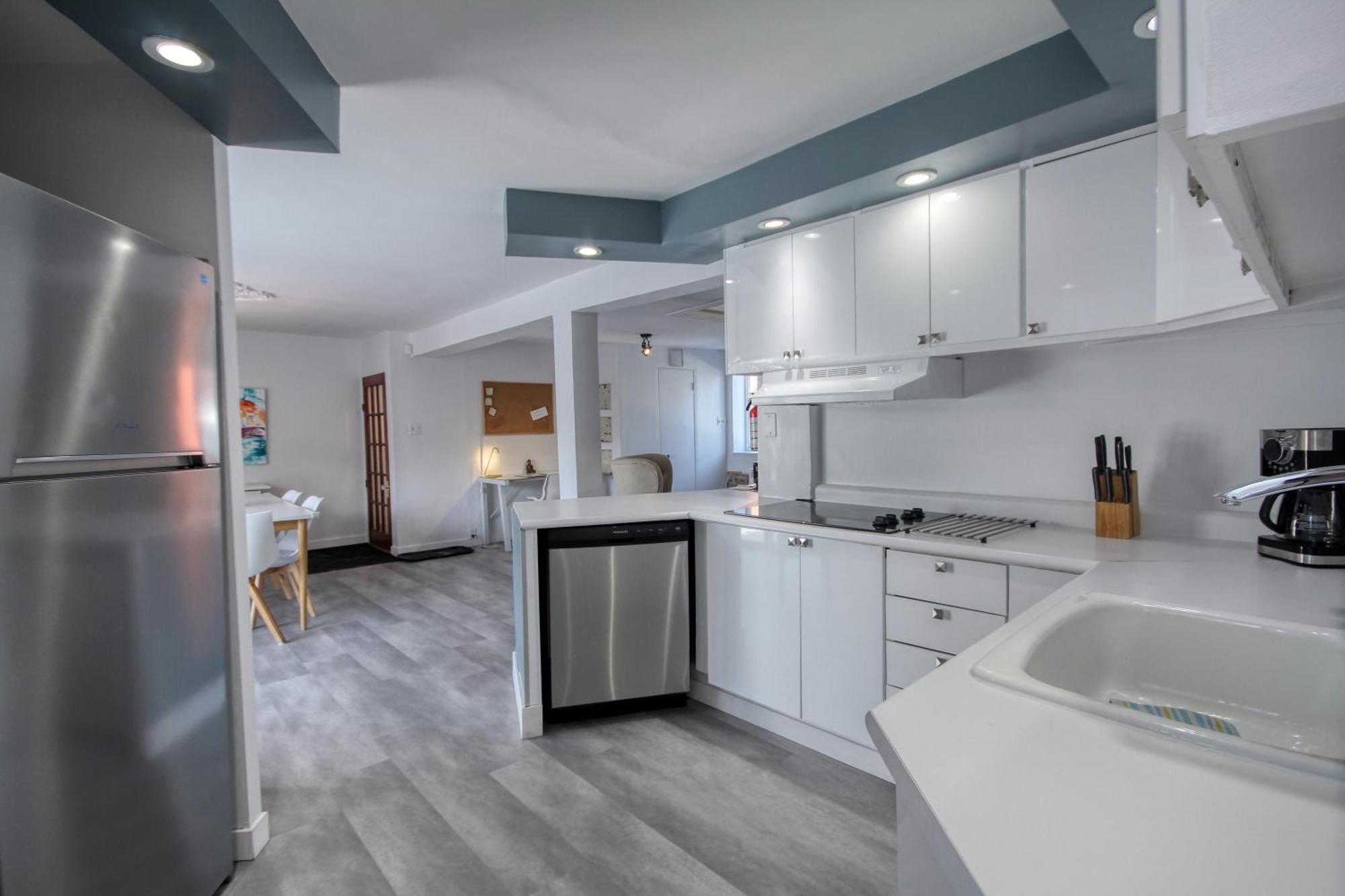 Quebec Grand Appartement By Hebergements Dcl Exterior photo
