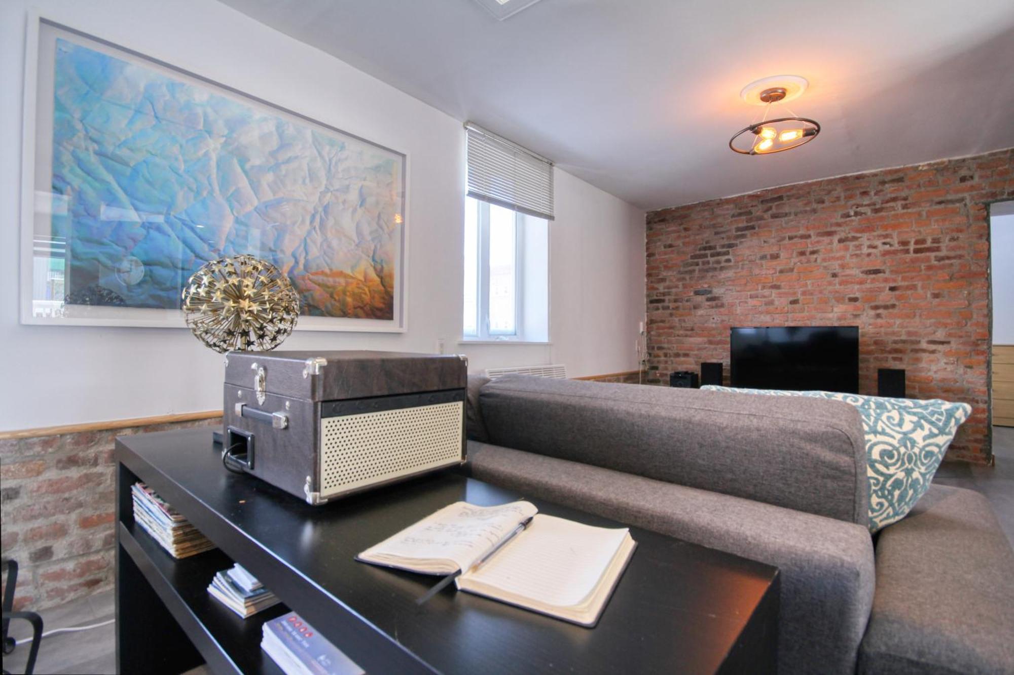 Quebec Grand Appartement By Hebergements Dcl Exterior photo