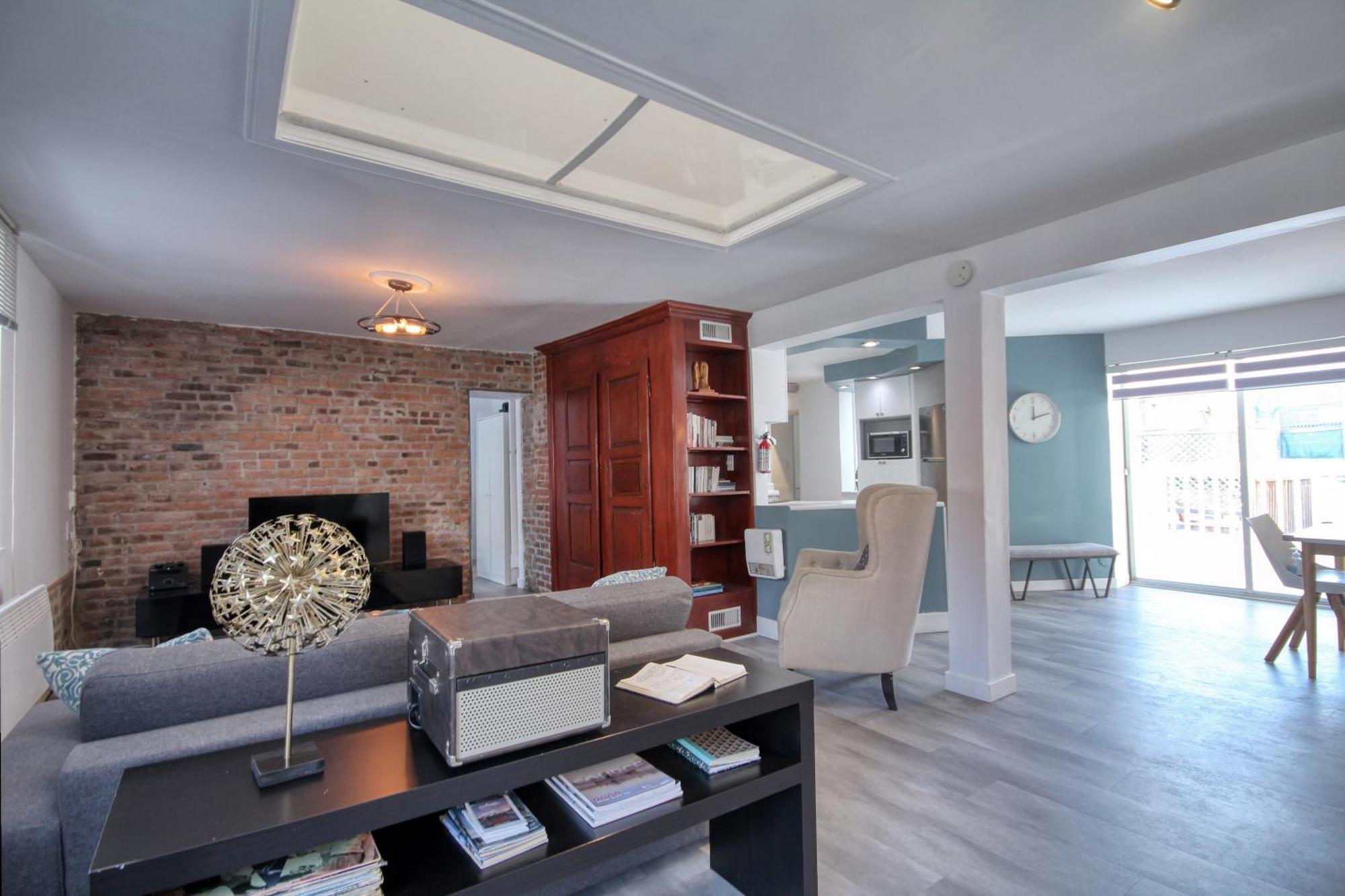 Quebec Grand Appartement By Hebergements Dcl Exterior photo