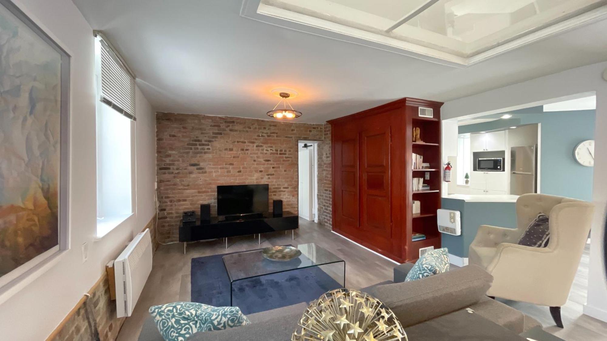 Quebec Grand Appartement By Hebergements Dcl Exterior photo